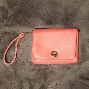 Coral Clutch